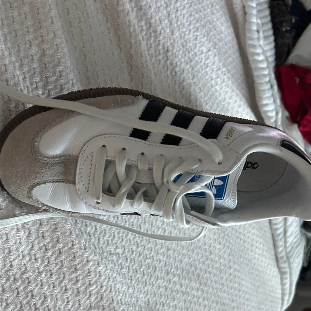 Adidas Classic Samba Sneakers - Picture 10 of 11